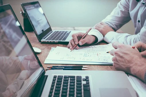 Top Benefits of Hiring Professional Webflow Development Services