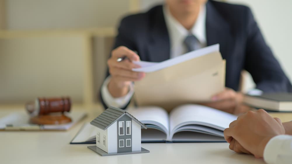 Reasons to Contact a Lawyer When Purchasing a Historic Home