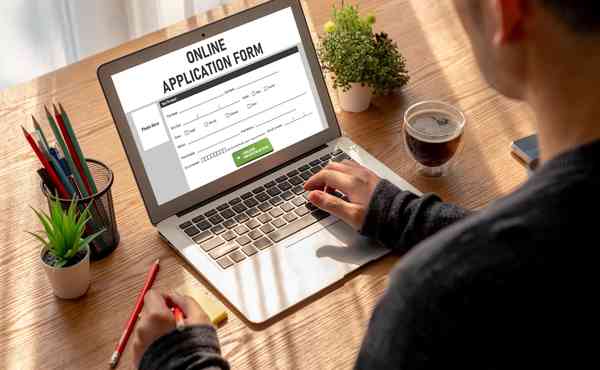 How to Choose the Right Business Structure During Company Registration