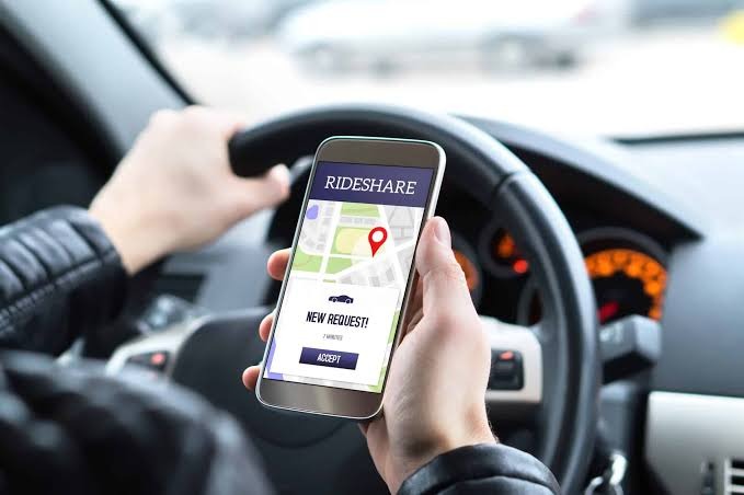 How Rideshare Drivers Can Find the Right Car Insurance